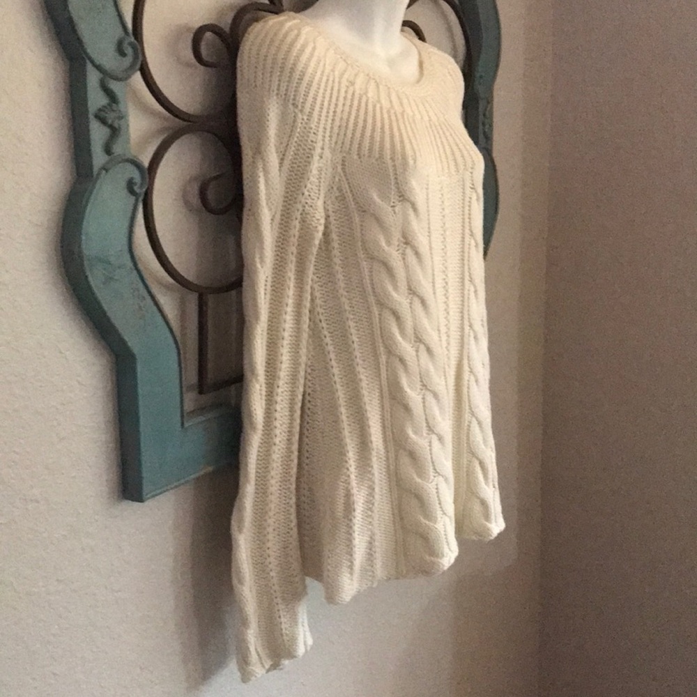 Cable Knit Sweater - Picture 3 of 4